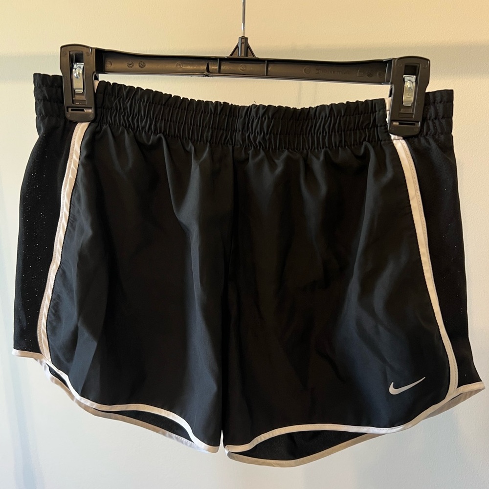 NIKE Women’s Running Shorts